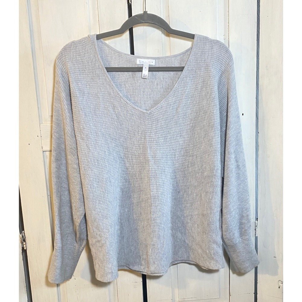 LEITH Soft Gray Sweater Size Med V-Neck Dolman Sleeves Drapey Classic Nordstrom - Picture 2 of 7